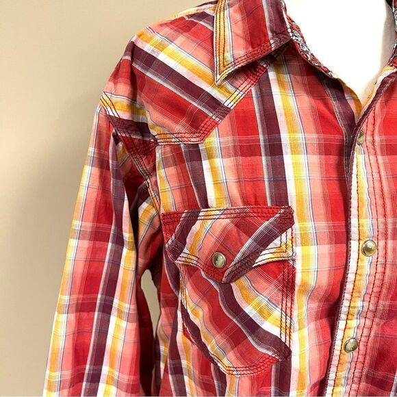 👠Wrangler plaid with paisley cuff snap button down shirt Sz M - Picture 2 of 7